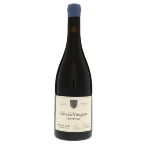 Vinflaske med etiketten "Clos de Vougeot Grand Cru, Récolte 2022, Louis Boillot." Står oprejst på hvid baggrund.