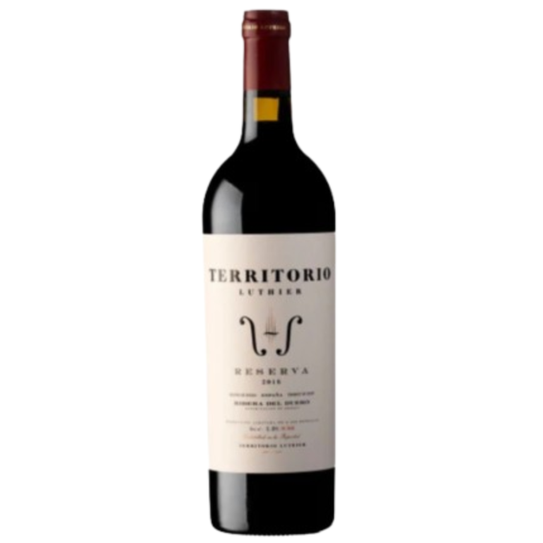 En vinflaske står oprejst, fyldt med rødvin. Etiketten viser teksten: "Territorio Luthier Reserva 2018, Ribera Del Duero, 14% vol, 750 ml" mod en hvid baggrund.