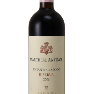 Fritlagt billede af Marchese Antinori Chianti Classico Riserva 2008 – toskansk rødvin med Sangiovese og Cabernet Sauvignon, lagret på egetræsfade.